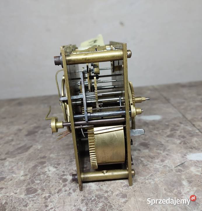 M165 Mechanizm starego zegara ściennego pełna