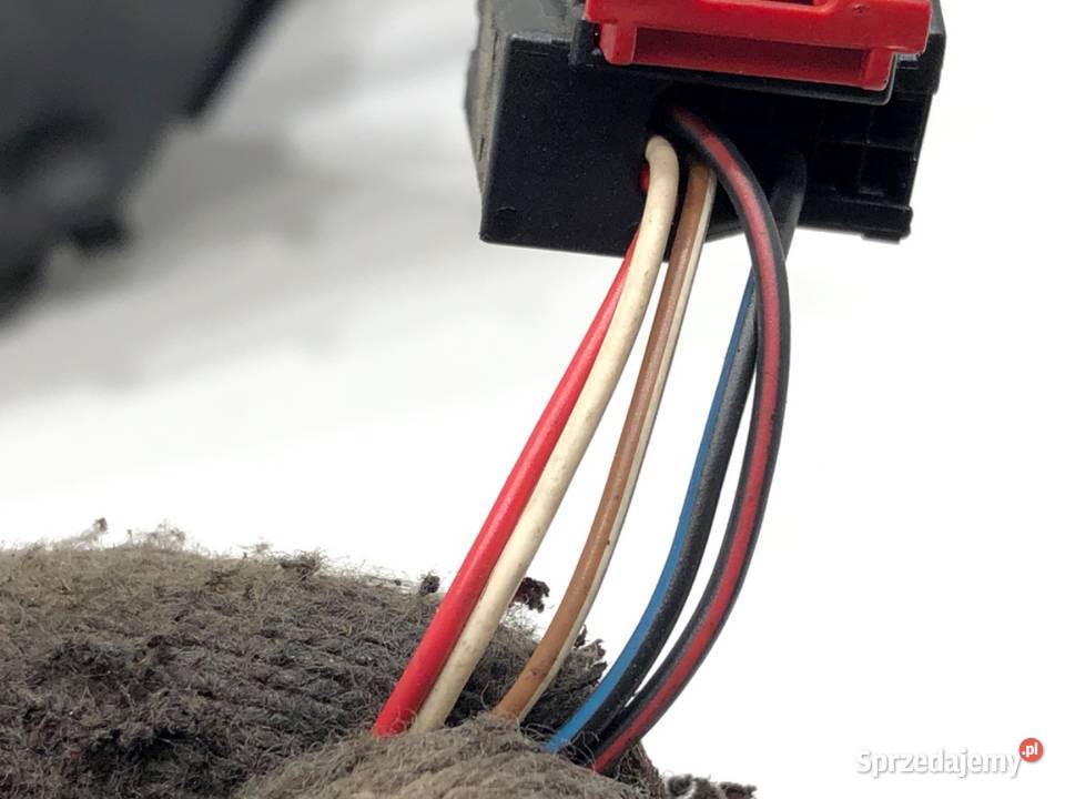 LUSTERKO PRAWY AUDI A6 C6 SedanLimuzyna 0411