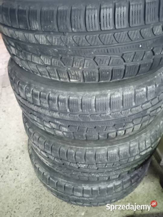 opony zimowe 225 60 r17 nokian 4 sztuki 7 mm Samochodowe Przemyśl sprzedam