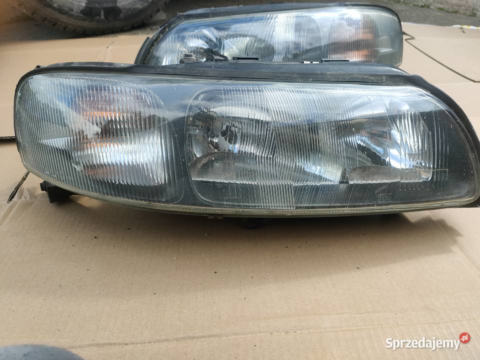 Lampy przednie Volvo V70 II prawa lewa 8620686 małopolskie Spytkowice