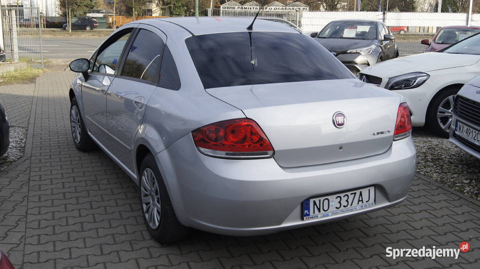 SALON Polska benzgaz Rok produkcji 2012 Warszawa