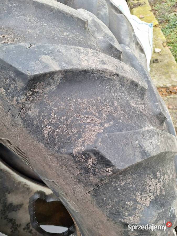 Opony 600 65 R38 Goodyear 2 bieżnik 40 śląskie sprzedam