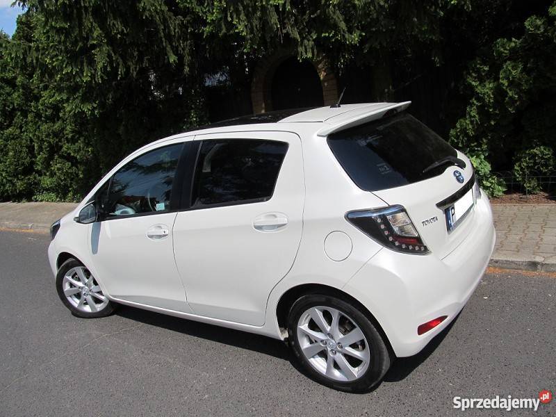 Sprzedam nieuszkodzony Toyota Yaris III 2014 Leszno