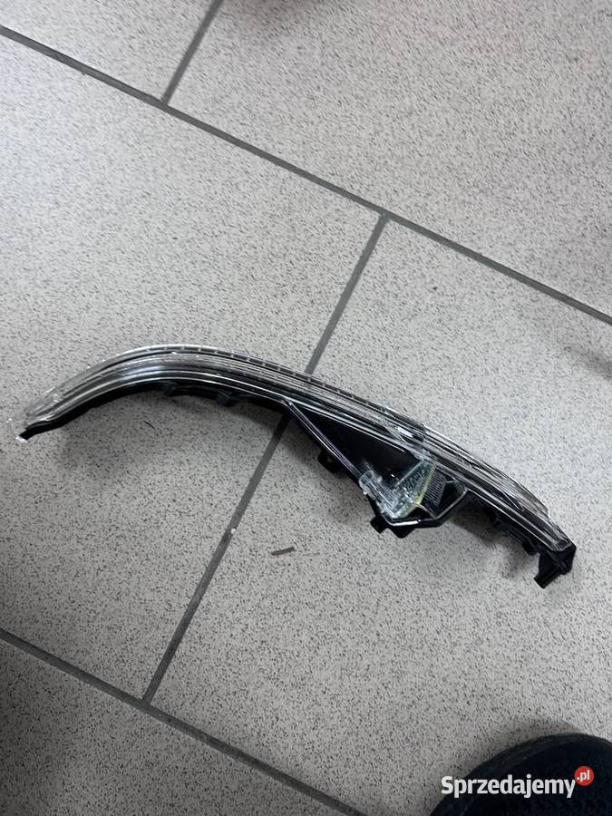 Kierunkowskaz lewy audi q7 576857408a Motoryzacja małopolskie Goszyce sprzedam