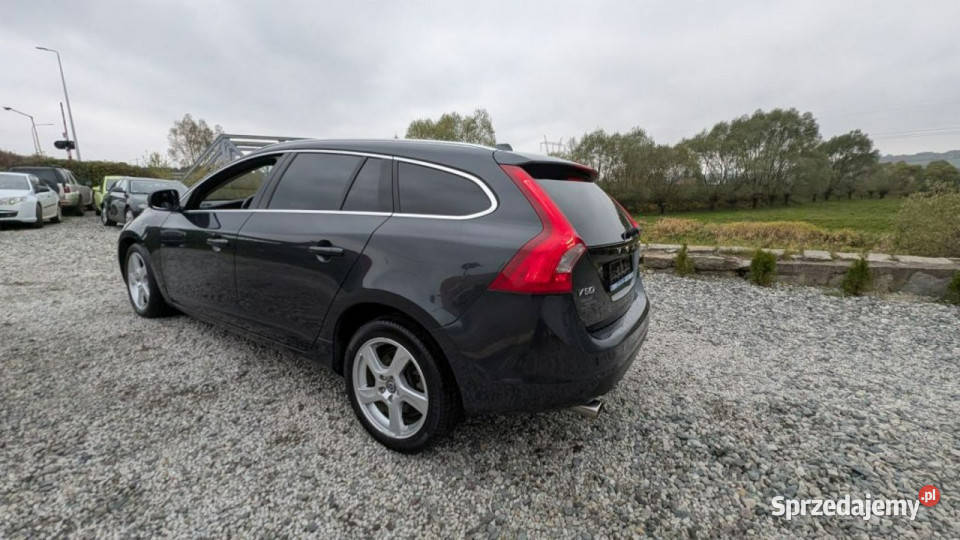 Volvo V60 16 diesel 114 CITY SAFETY Nowy Rozrząd szary Kamienna Góra