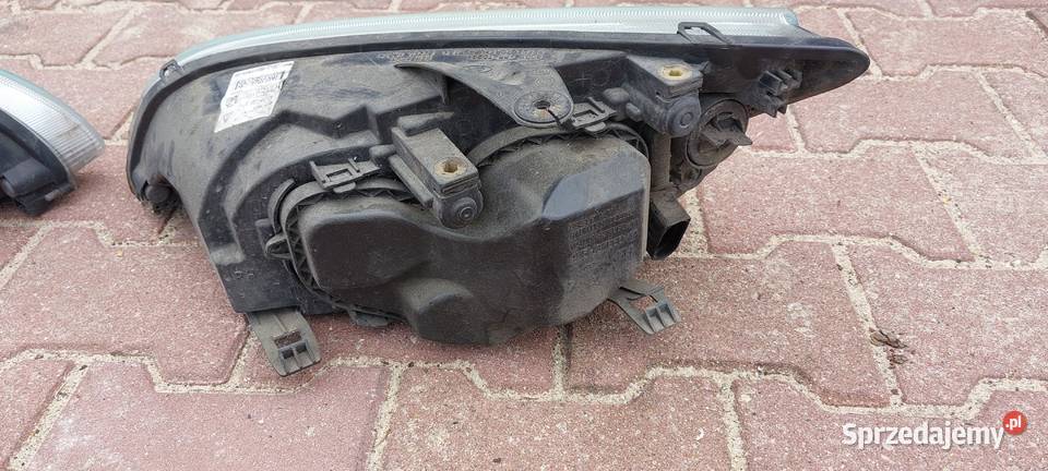Lampy przód lewa prawa oryginalne Ford Focus Mk Szczecin