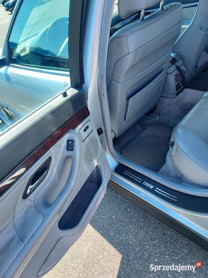 BMW 740i A 1994 Skora dobrze utrzymany nieuszkodzony Września
