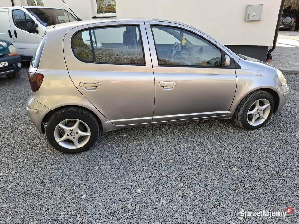 Toyota Yaris 14 d 2003 klimatyzacja świętokrzyskie Sandomierz