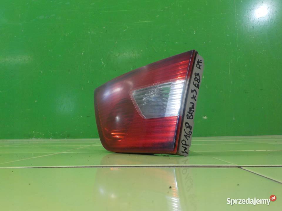 BMW X3 E83 25 B AUT 06r lampa prawa tyl w klape osobowe Lampy tylne Lampy tylne Suków