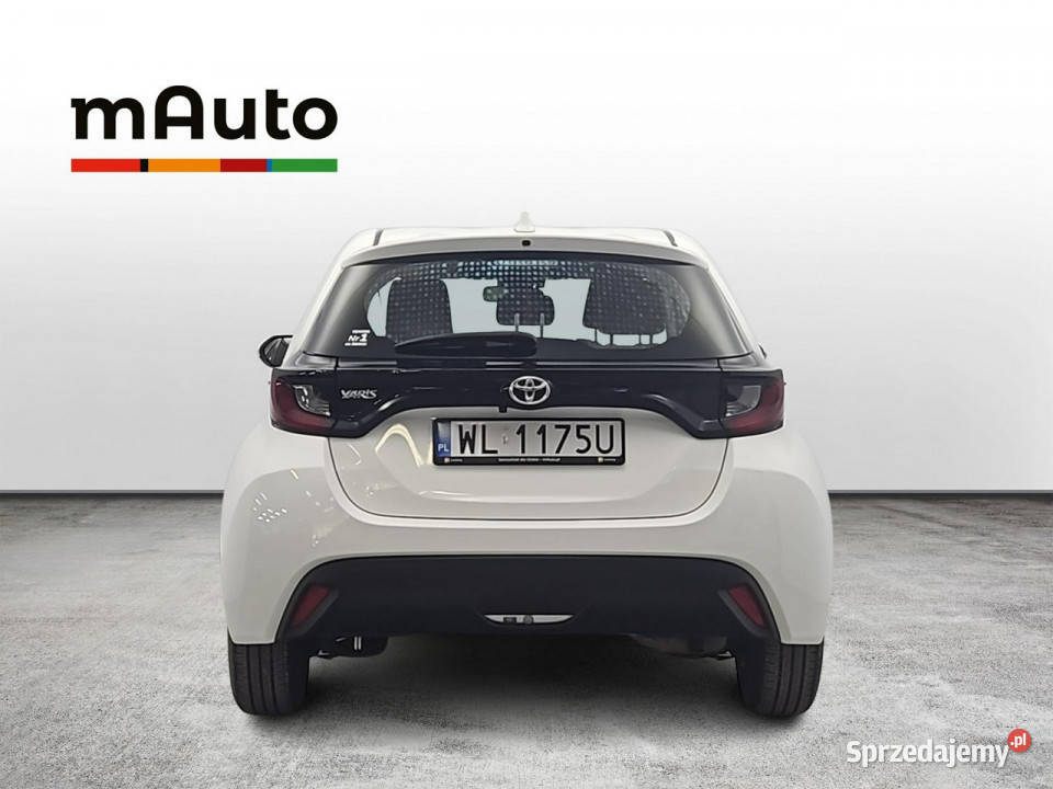 Toyota Yaris 15 Comfort Z Polskiego Salonu światła do jazdy dziennej Warszawa