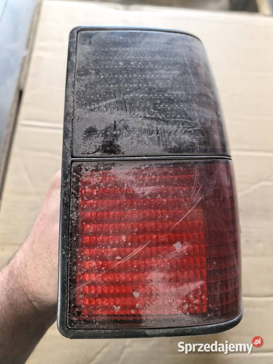Lampa tył hella czarno czerwona golf 2 Mościska