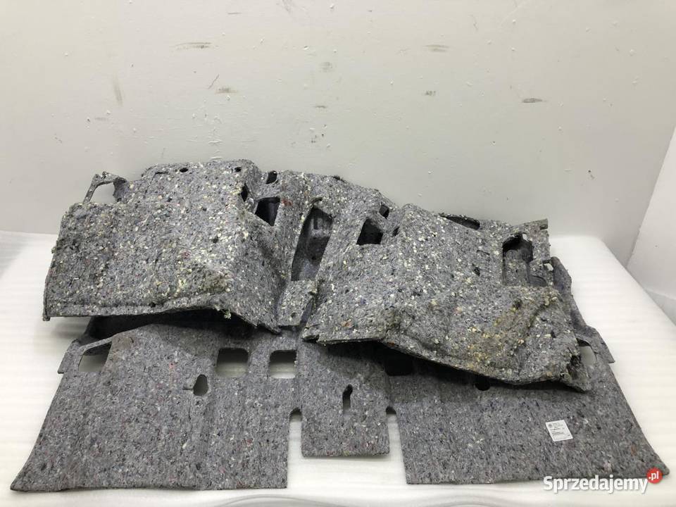 WYKŁADZINA DYWAN 5TA863919A VW TOURAN III wielkopolskie sprzedam