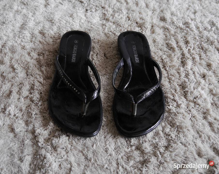 Klapki japonki cyrkonie 36 Sandały i klapki Wrocław sprzedam
