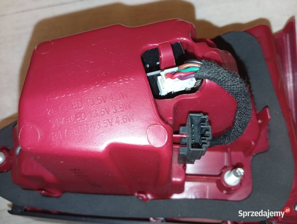 Nowa lampa tył lewa Audi A4 B8 Sedan 20072015 osobowe Lampy tylne Łódź