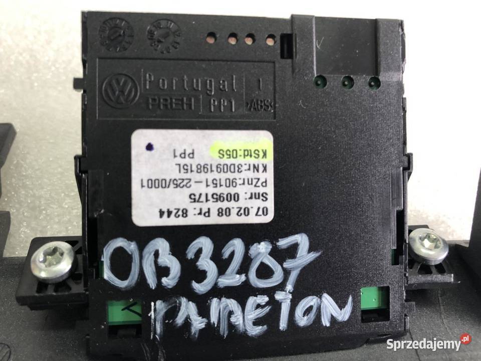 LISTWA DEKOR KONSOLI 3D1858335D VW PHAETON