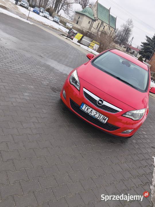 sprzedam samochód osobowy marki Opel Astra J elektryczne szyby Opatowiec