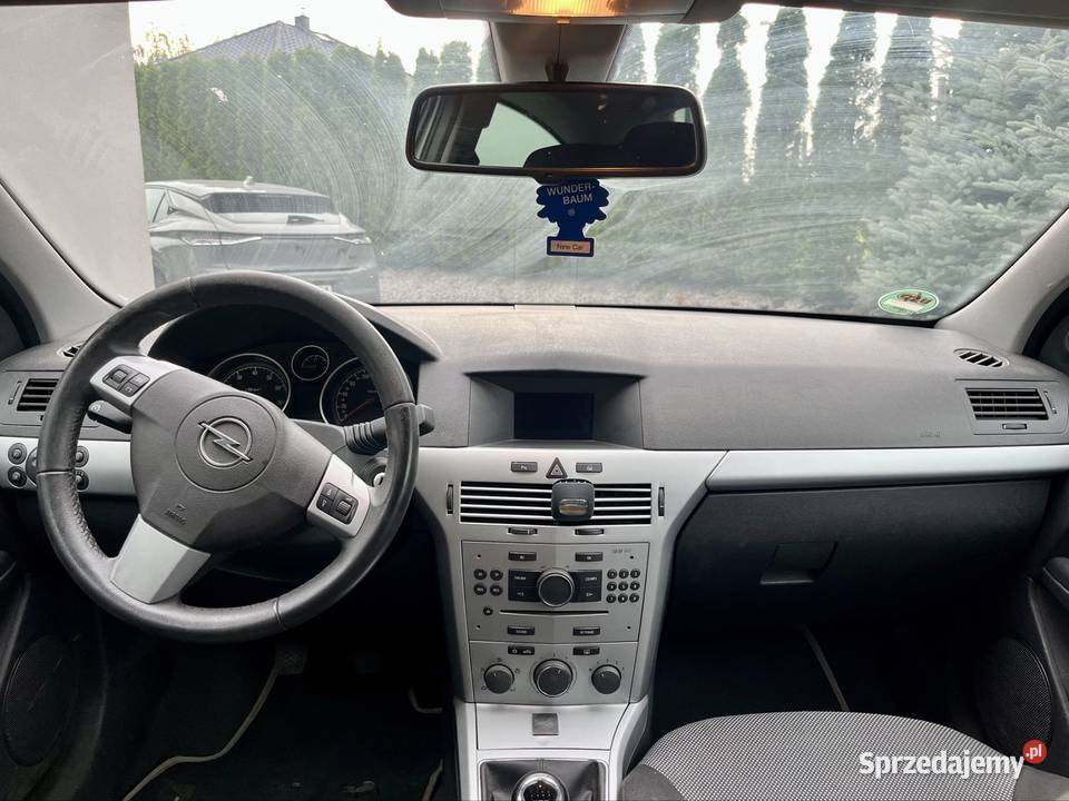 Opel Astra GTC 16 Bezwypadkowa Klimatyzacja ASR (kontrola trakcji) śląskie Zbrosławice