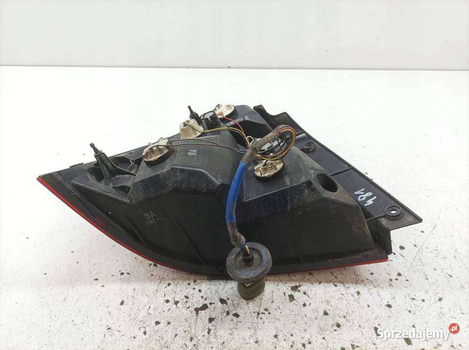 LAMPA TYŁ PRAWA SEDAN T250 PRAWA SEDAN T250 Rok produkcji 2010