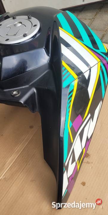 KTM 125 zbiornik paliwa bak nakładka wlew Nowy Tomyśl