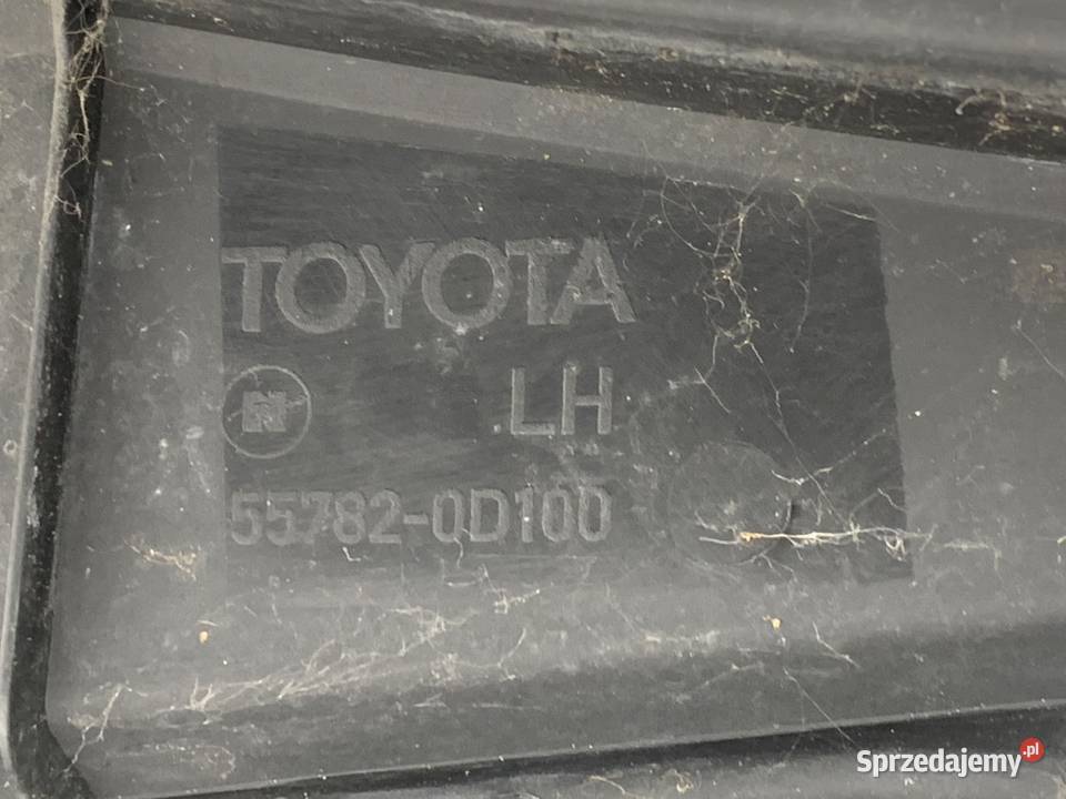 PODSZYBIE TOYOTA YARIS II 557820D100 Hatchback