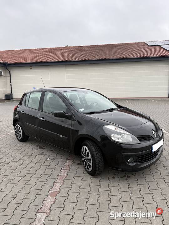 Renault Clio III 12 75 DYNAMIQUE Czarny metalik 1200cm3 Konin