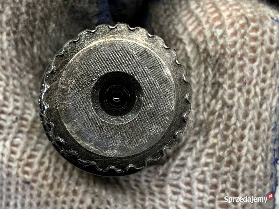 PÓŁOŚ LEWY PRZÓD MITSUBISHI OUTLANDER I 20 136