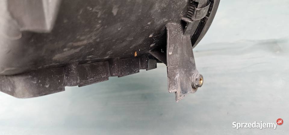 Lampa prawy przód hella mercedes w210 lift osobowe wielkopolskie Zbąszyń