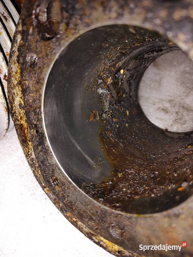 Nowe nie używane oryginalne cylindry Ural M63