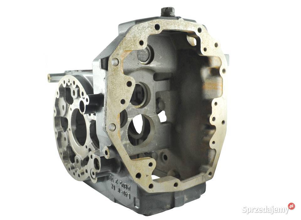 Skrzynia obudowa skrzyni TC43220408 Kubota Tajęcina sprzedam