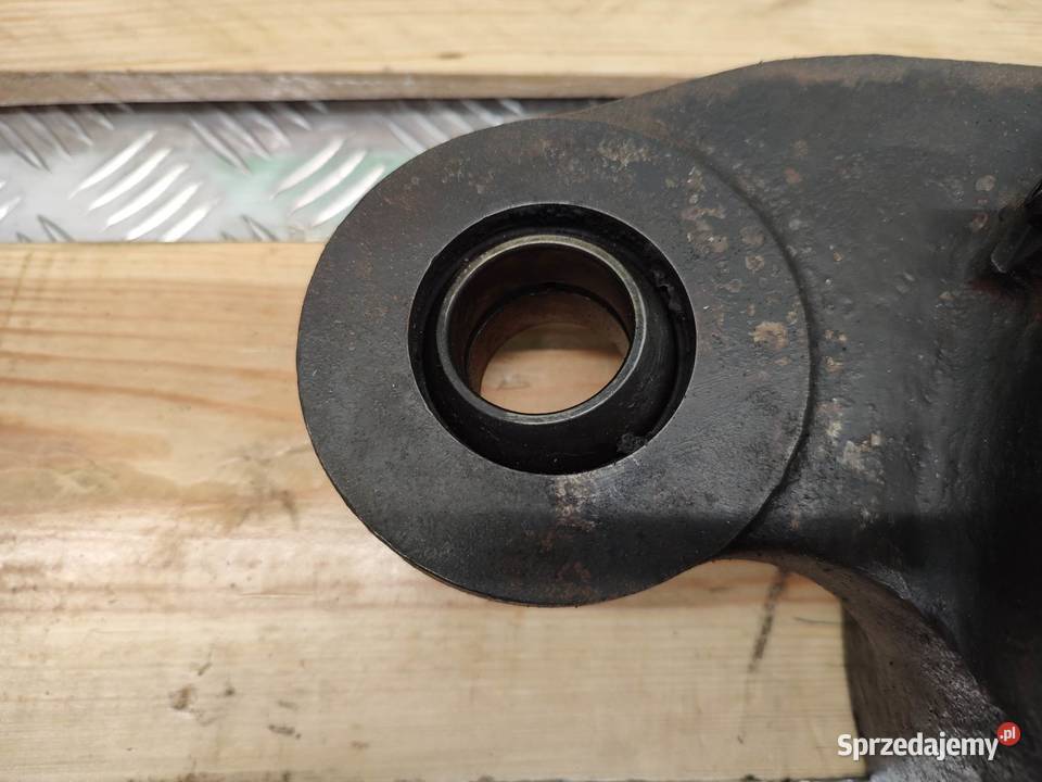 Wspornik osi STEYR 6175 CVT 87383937
