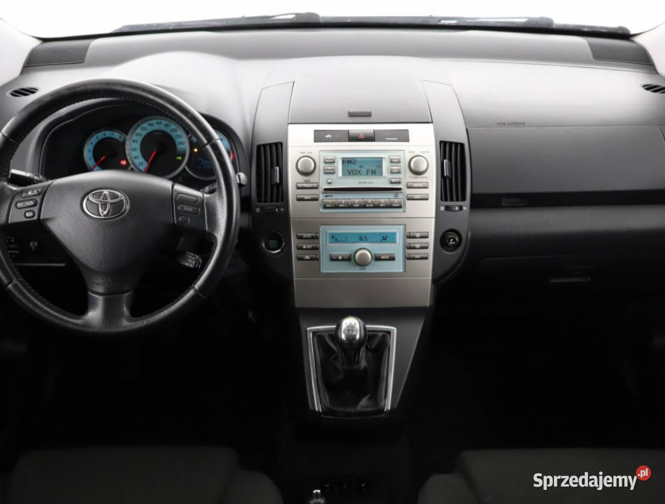 Toyota Corolla Verso 16 VVTi ABS Bielany Wrocławskie