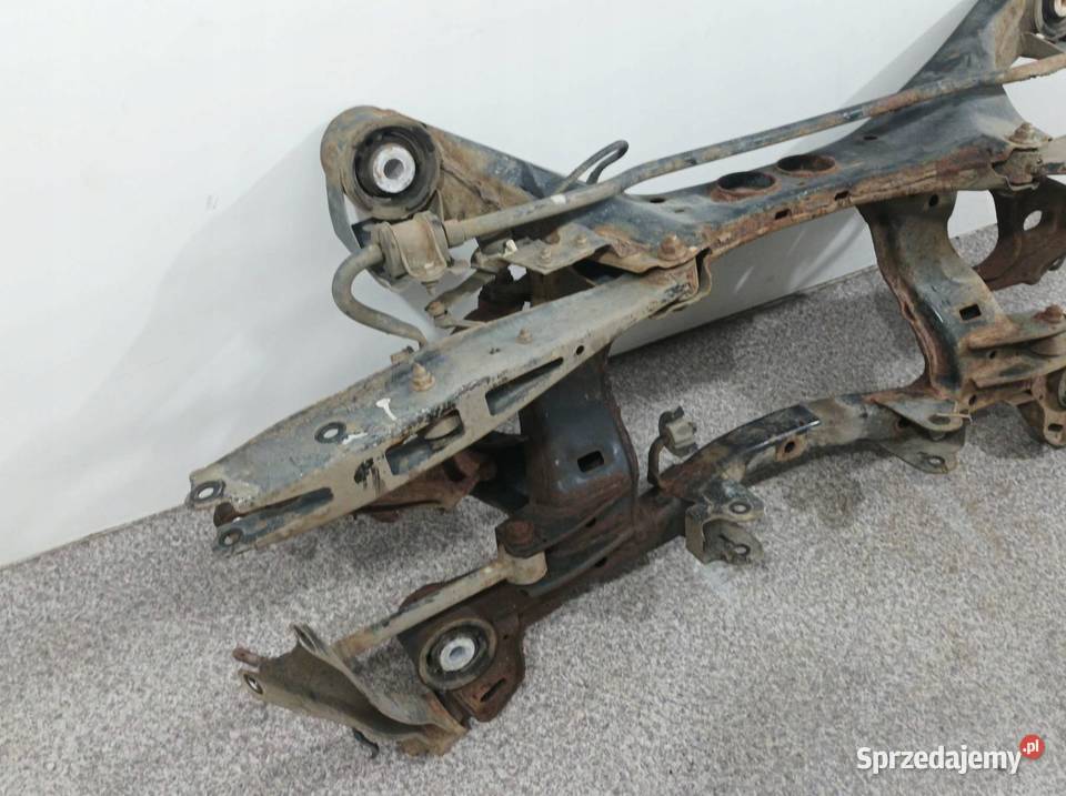 SANKI ZAWIESZENIA TYŁ WAHACZ Subaru Legacy V