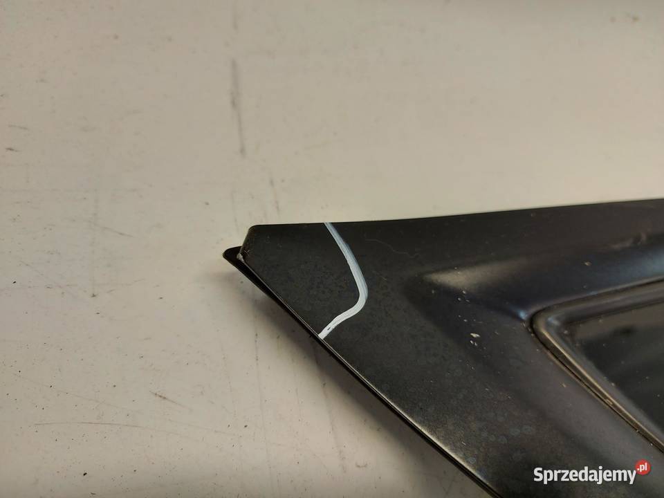 TESLA MODEL Y 2024r SZYBA KAROSERYJNA PRAWY TYŁ