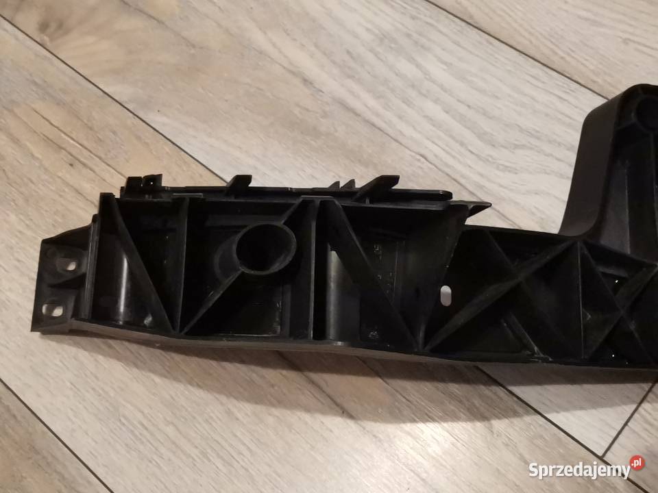 AUDI Q8 PRAWY SLIZG UCHWYT MOCOWANIE LAMPY PRZÓD Międzychód sprzedam