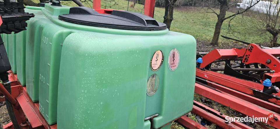 Opryskiwacz Bury P046 400L 12M Polowy Zawieszany Roztylice