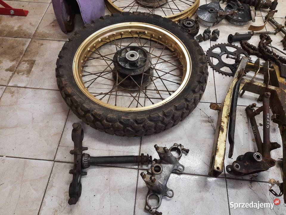 Suzuki DR 250 części koło bak wahacz amor oś Części motocyklowe Jelenia Góra