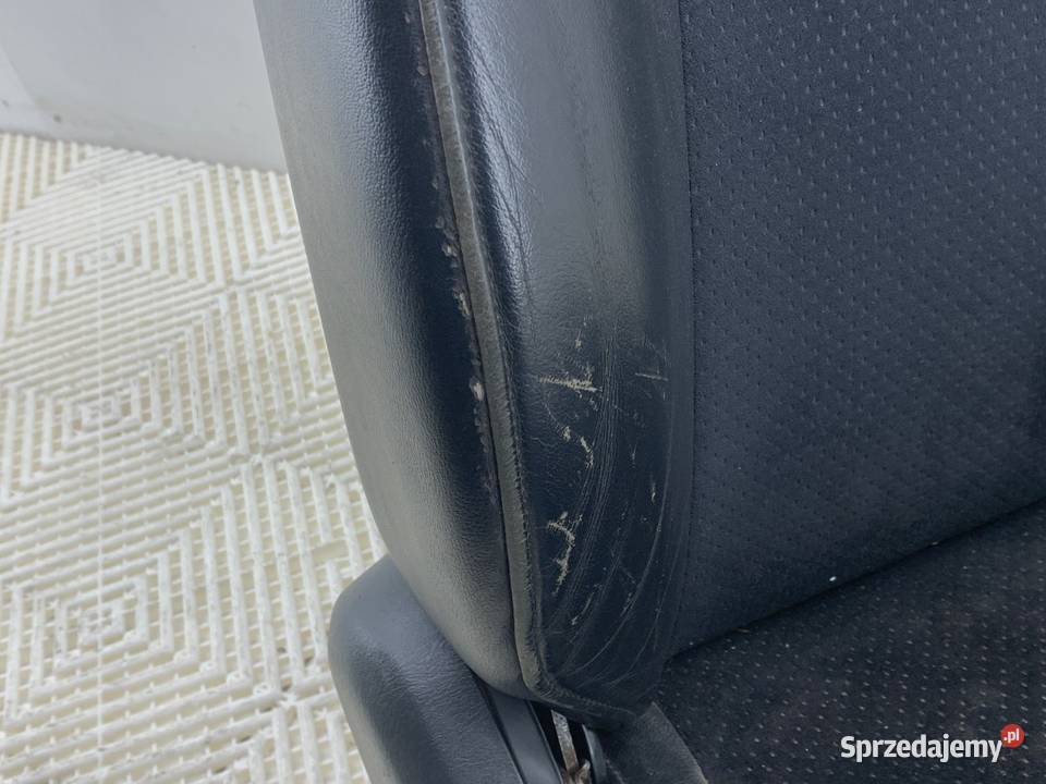 FOTEL PRAWY PRZÓD SUZUKI JIMNY III Terenowy