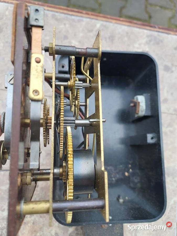 120 Stary zegar mechaniczny sterujący prądem pomorskie Tczew