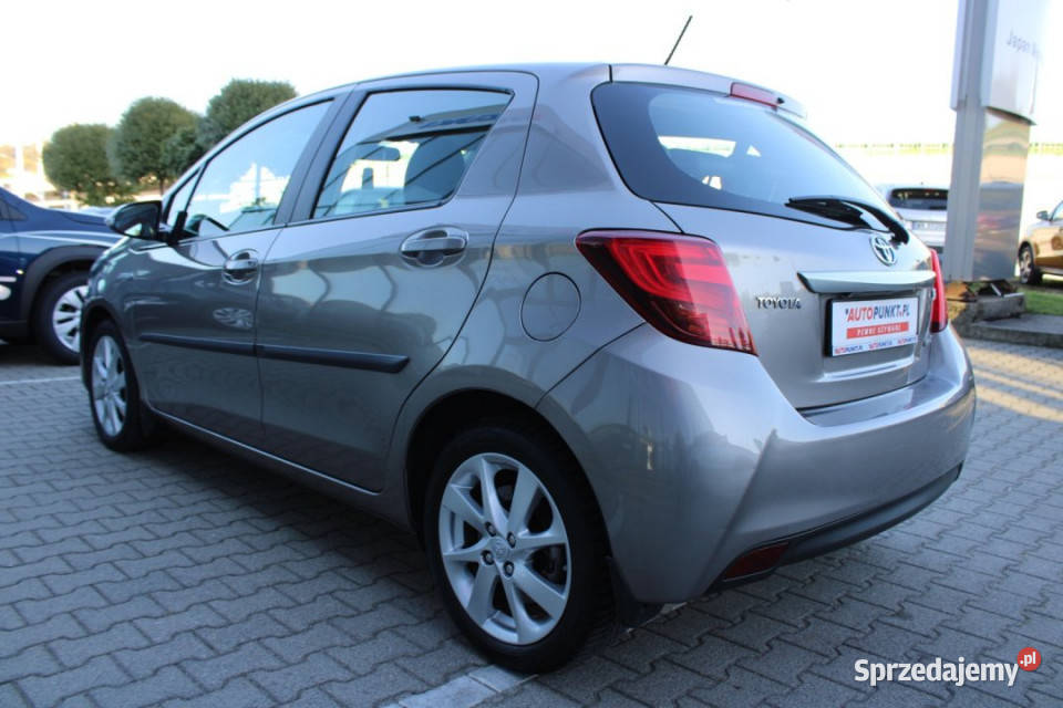 Toyota Yaris 2015r Salon Polska Niski przebieg Yaris