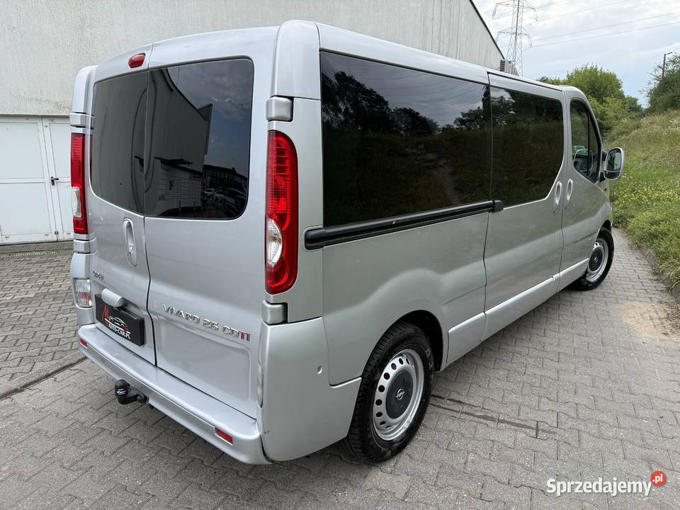 Opel Vivaro 2008 9osobowy Klima Hak Czujniki Poznań