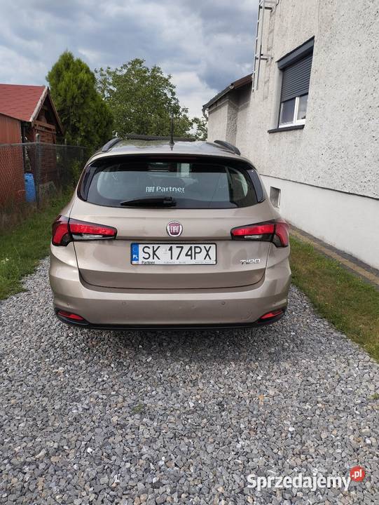 Fiat tipo 14 benzyna 2018 polski salon czujnik parkowania Rybnik sprzedam