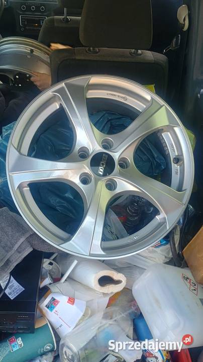 Alufelgi BMW 5x120 r18 et30 Samochodowe Turek