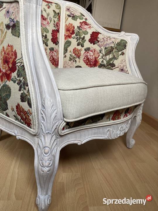 Dębowy fotel ludwikowski Wilczyn
