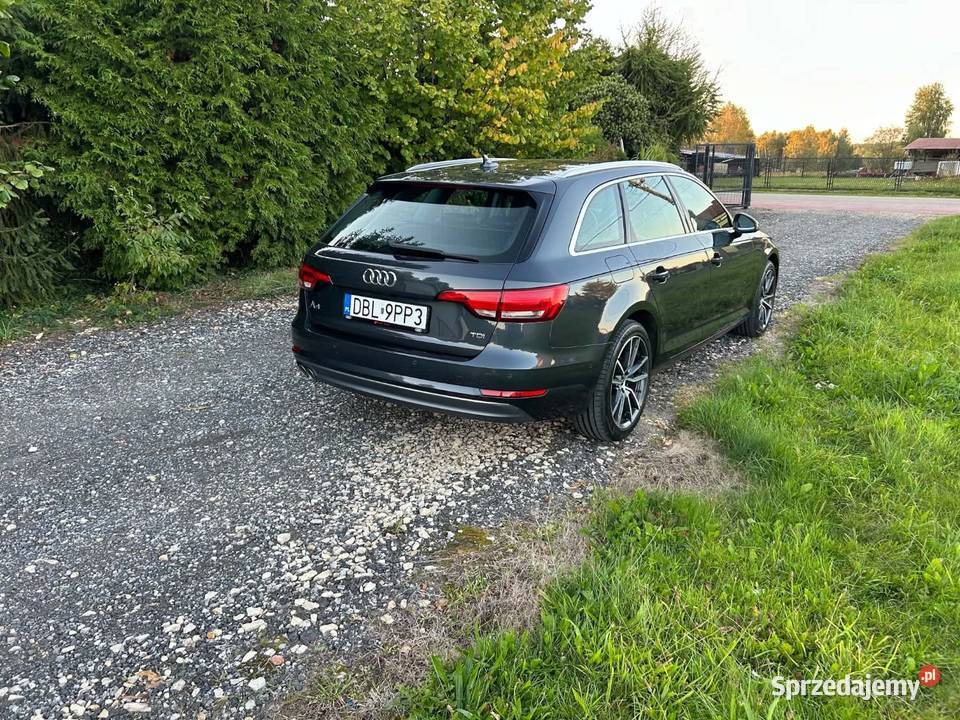 Audi a4b9