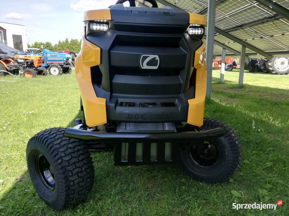 Traktor ogrodowy kosiarka samojezdna Cub Cadet Kobiele Wielkie