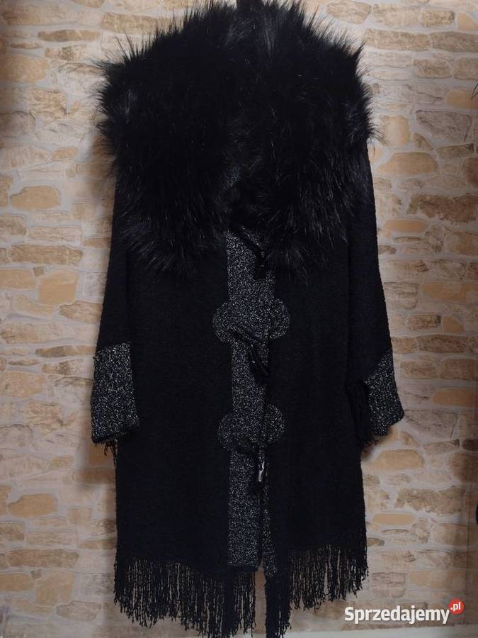 Wytworne futrzane Ponczo z Madrytu peleryna Kraków