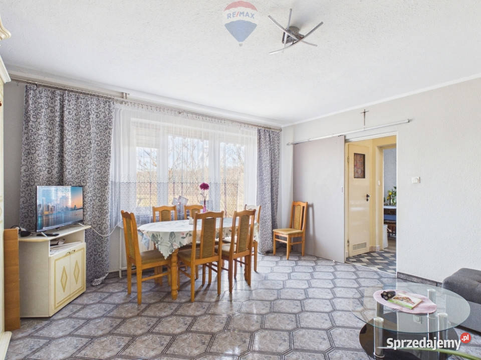 Dom z ogrodem i tarasem 6 pokoi Pękanino