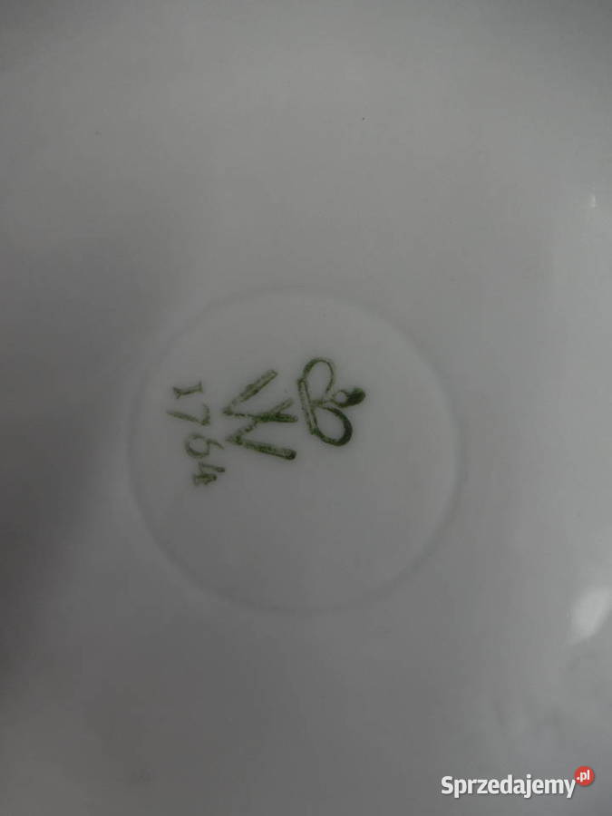 Porcelanowy wazon firmy Wallendorf Raszków