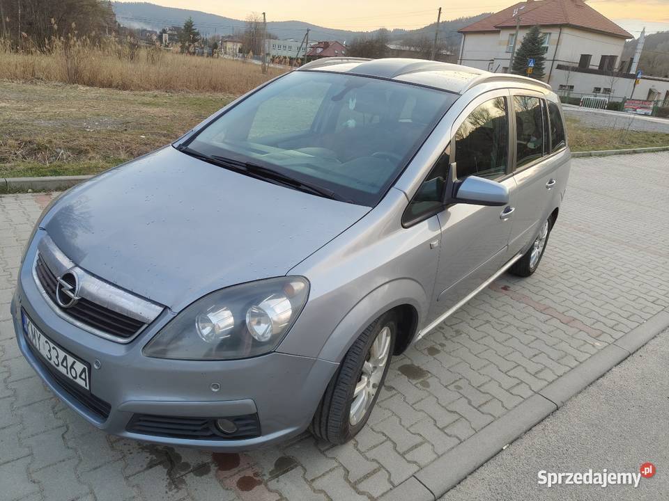 Sprzedam Opla Zafirę B 18 140 benzyna z gazem relingi dachowe Myślenice