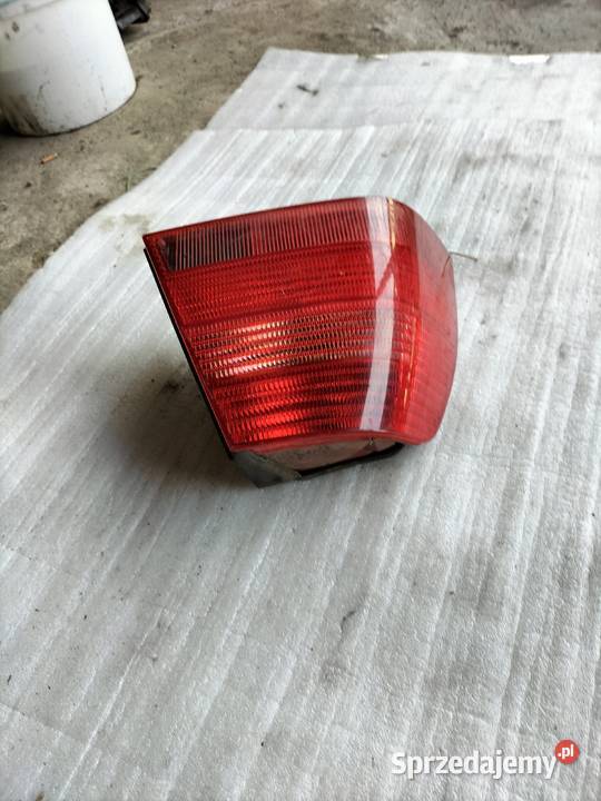 Volkswagen Bora LAMPA TYŁ TYLNA LEWA Kamień-Kolonia